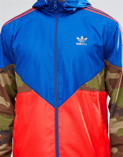 chaqueta cortavientos de camuflaje ay8171 de adidas originals|adidas Originals Cortavientos de camuflaje para hombre.